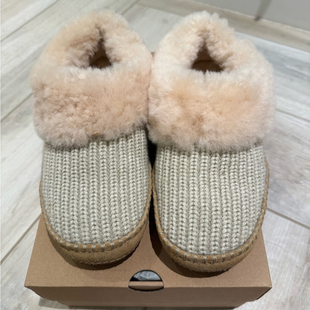 UGG Women's Slippers in Cream and Tan